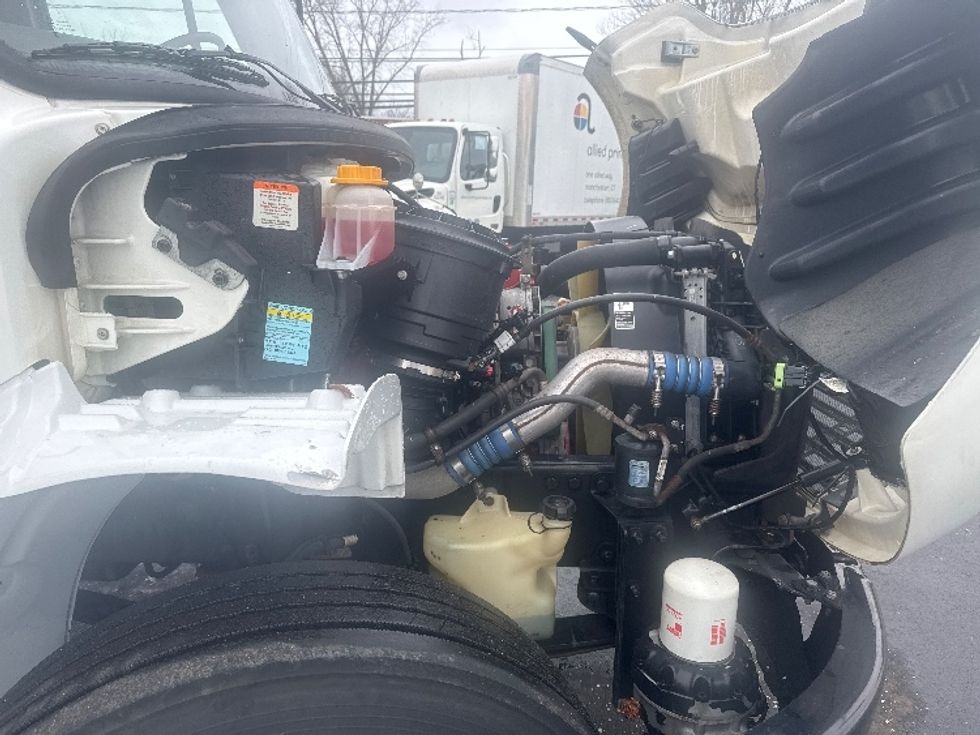 Medium Duty Box Truck-Light and Medium Duty Trucks-Freightliner-2019-M2-Chicopee-MA-258,738\n\t\tmiles-$ 33,750 - Image 23
