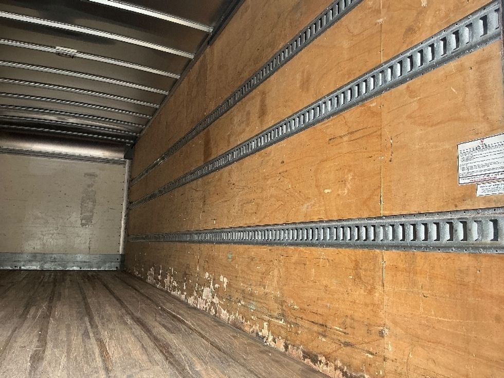Medium Duty Box Truck-Light and Medium Duty Trucks-Freightliner-2019-M2-Chicopee-MA-292,810\n\t\tmiles-$ 29,250 - Image 12