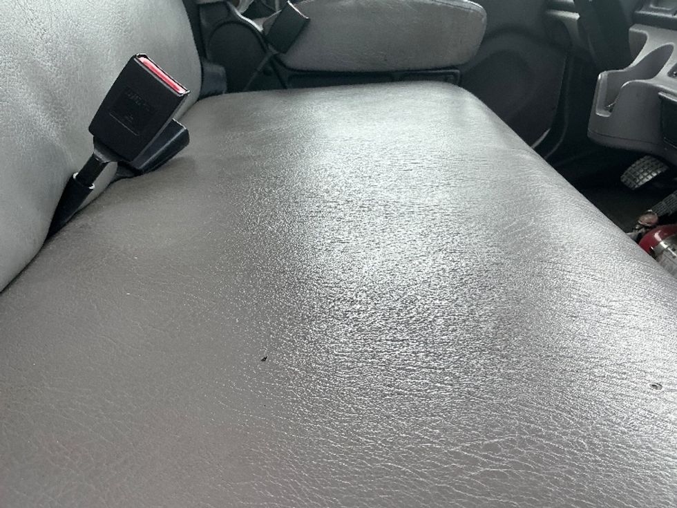 Medium Duty Box Truck-Light and Medium Duty Trucks-Freightliner-2019-M2-Chicopee-MA-292,810\n\t\tmiles-$ 29,250 - Image 22