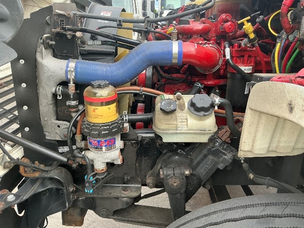 Medium Duty Box Truck-Light and Medium Duty Trucks-Freightliner-2019-M2-Chicopee-MA-292,810\n\t\tmiles-$ 29,250 - Image 24