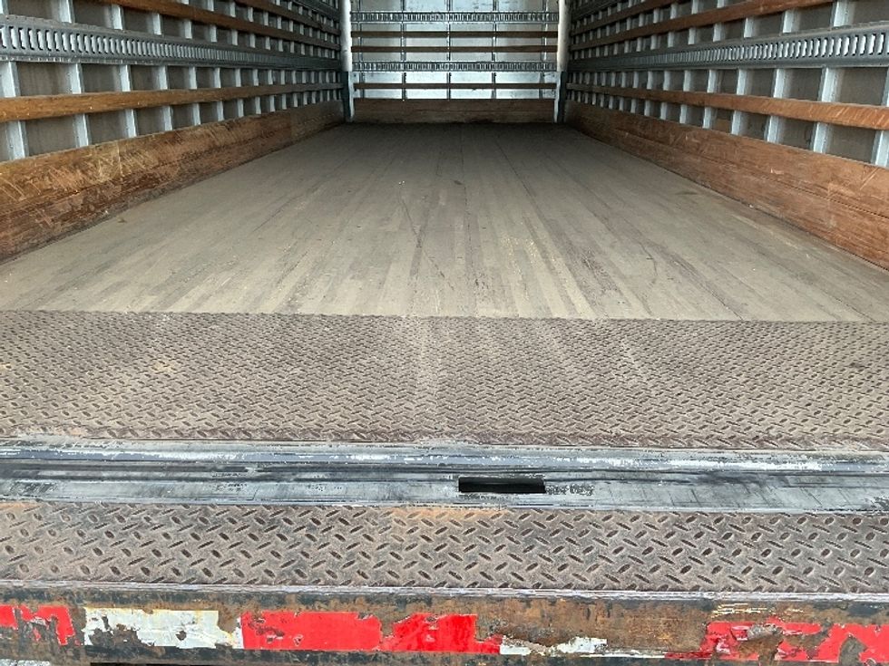 Medium Duty Box Truck-Light and Medium Duty Trucks-Freightliner-2019-M2-Chicopee-MA-356,423\n\t\tmiles-$ 21,250 - Image 10