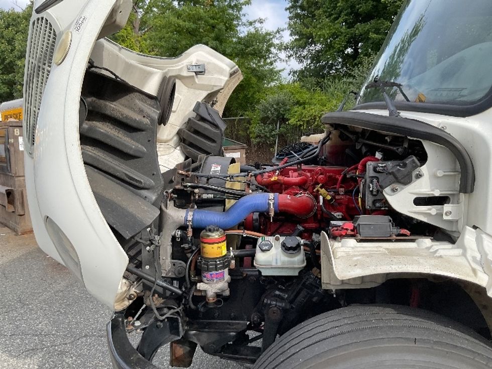 Medium Duty Box Truck-Light and Medium Duty Trucks-Freightliner-2019-M2-Chicopee-MA-356,423\n\t\tmiles-$ 21,250 - Image 24