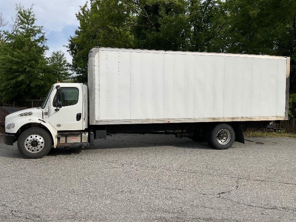 Medium Duty Box Truck-Light and Medium Duty Trucks-Freightliner-2019-M2-Chicopee-MA-356,423\n\t\tmiles-$ 21,250 - Image 4
