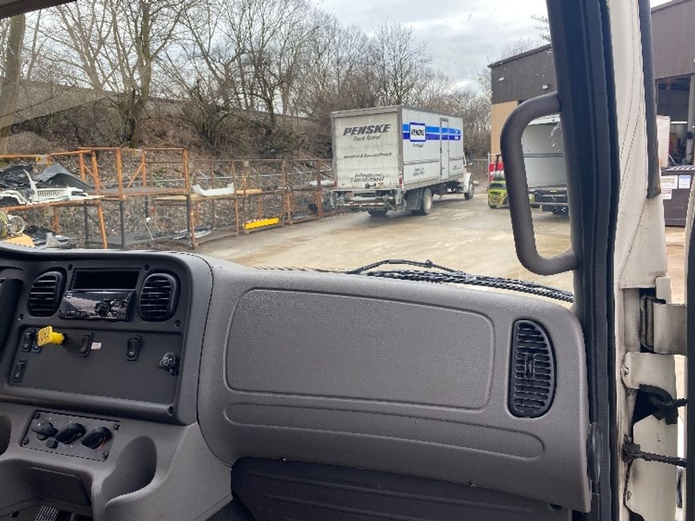 Medium Duty Box Truck-Light and Medium Duty Trucks-Freightliner-2019-M2-Cincinnati-OH-171,929\n\t\tmiles-$ 51,000 - Image 21