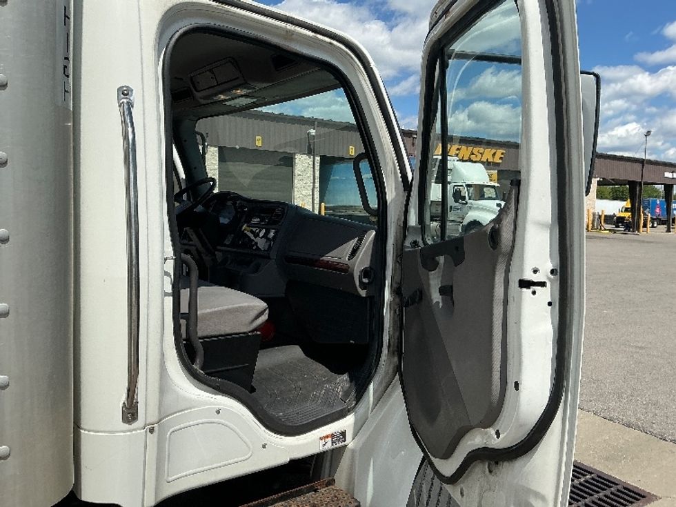Medium Duty Box Truck-Light and Medium Duty Trucks-Freightliner-2019-M2-Cincinnati-OH-183,511\n\t\tmiles-$ 52,250 - Image 20