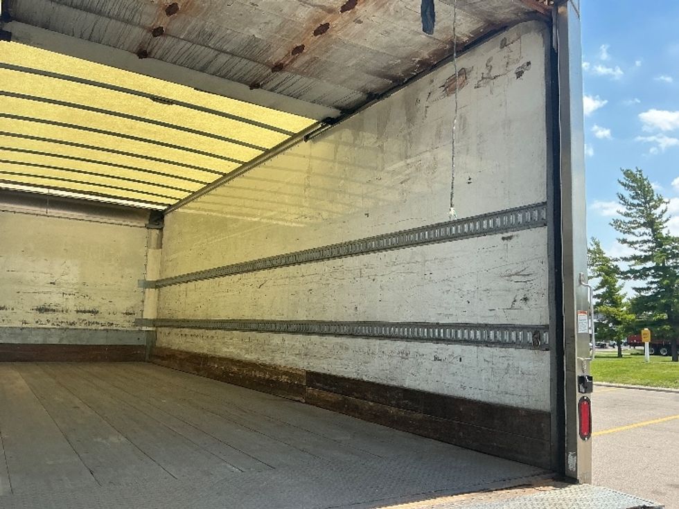 Medium Duty Box Truck-Light and Medium Duty Trucks-Freightliner-2019-M2-Cincinnati-OH-255,096\n\t\tmiles-$ 40,250 - Image 12