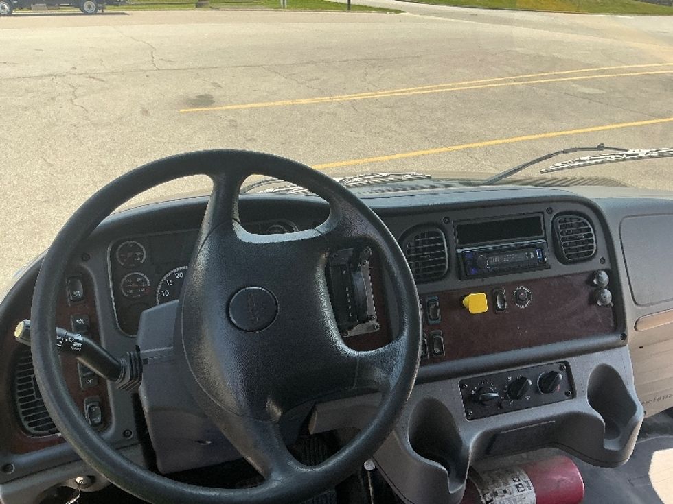 Medium Duty Box Truck-Light and Medium Duty Trucks-Freightliner-2019-M2-Cincinnati-OH-255,096\n\t\tmiles-$ 40,250 - Image 18