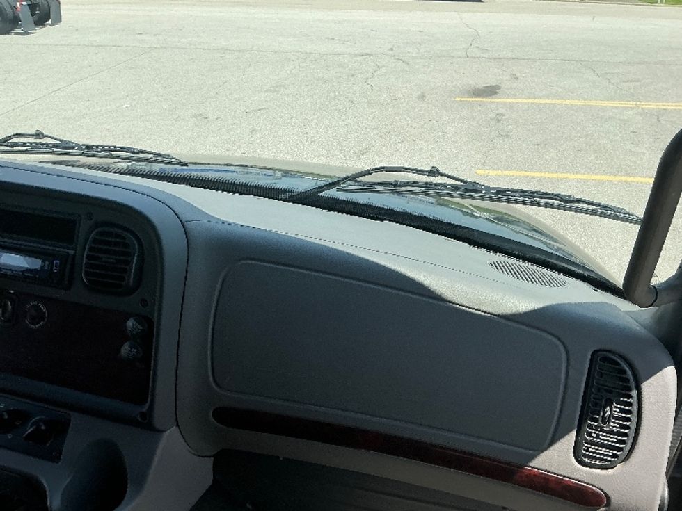 Medium Duty Box Truck-Light and Medium Duty Trucks-Freightliner-2019-M2-Cincinnati-OH-255,096\n\t\tmiles-$ 40,250 - Image 21