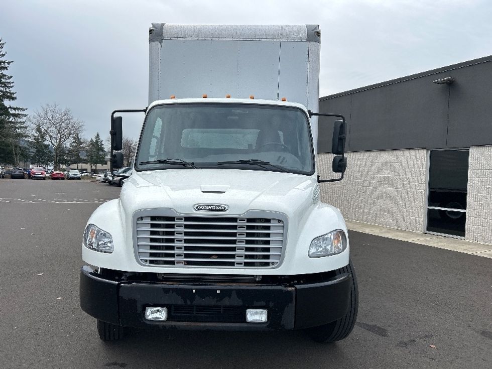Medium Duty Box Truck-Light and Medium Duty Trucks-Freightliner-2019-M2-Clackamas-OR-109,826\n\t\tmiles-$ 56,250 - Image 2