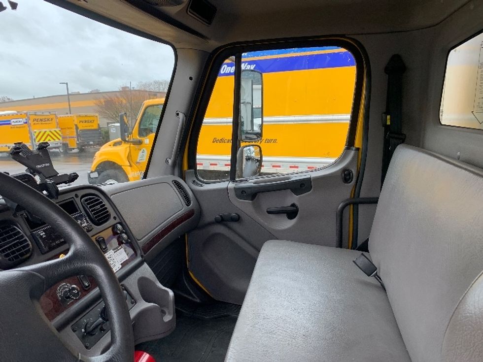 Medium Duty Box Truck-Light and Medium Duty Trucks-Freightliner-2019-M2-Clackamas-OR-199,418\n\t\tmiles-$ 43,250 - Image 19
