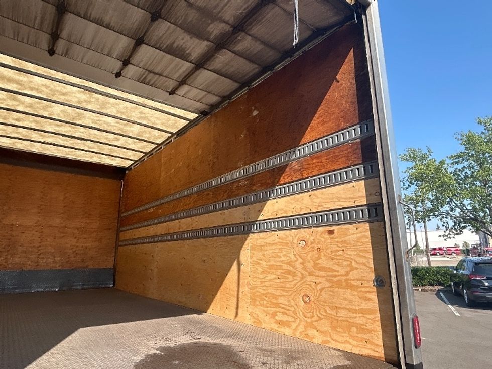 Medium Duty Box Truck-Light and Medium Duty Trucks-Freightliner-2019-M2-Clackamas-OR-280,497\n\t\tmiles-$ 25,250 - Image 11