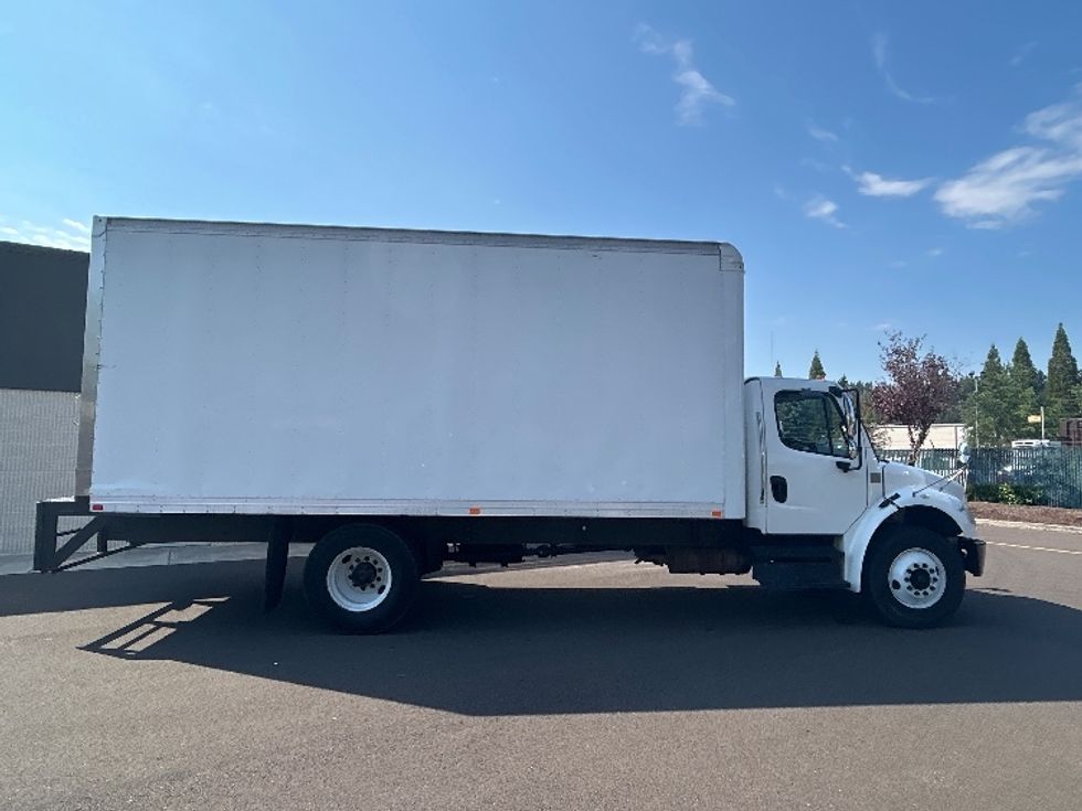 Medium Duty Box Truck-Light and Medium Duty Trucks-Freightliner-2019-M2-Clackamas-OR-280,497\n\t\tmiles-$ 25,250 - Image 14