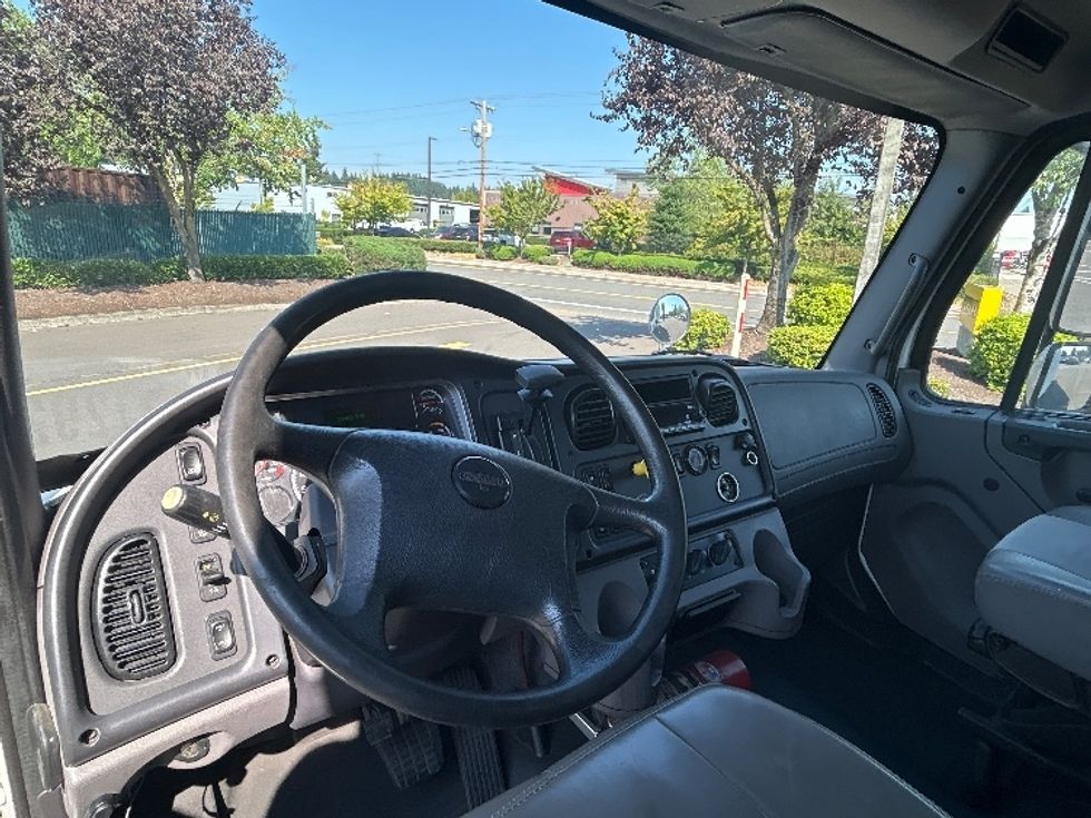 Medium Duty Box Truck-Light and Medium Duty Trucks-Freightliner-2019-M2-Clackamas-OR-280,497\n\t\tmiles-$ 25,250 - Image 16