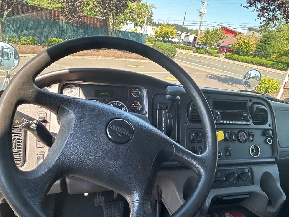 Medium Duty Box Truck-Light and Medium Duty Trucks-Freightliner-2019-M2-Clackamas-OR-280,497\n\t\tmiles-$ 25,250 - Image 17