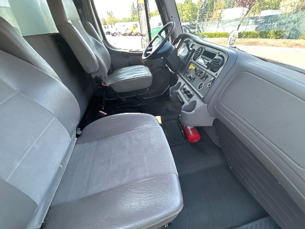 Medium Duty Box Truck-Light and Medium Duty Trucks-Freightliner-2019-M2-Clackamas-OR-280,497\n\t\tmiles-$ 25,250 - Image 21