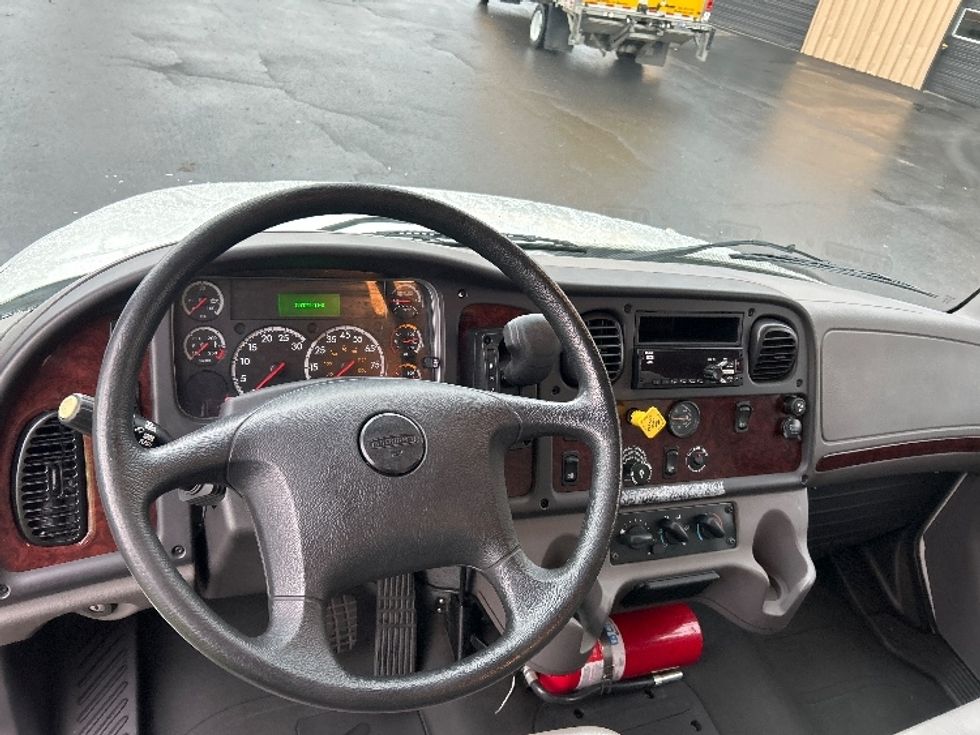 Medium Duty Box Truck-Light and Medium Duty Trucks-Freightliner-2019-M2-Clackamas-OR-55,042\n\t\tmiles-$ 66,000 - Image 17