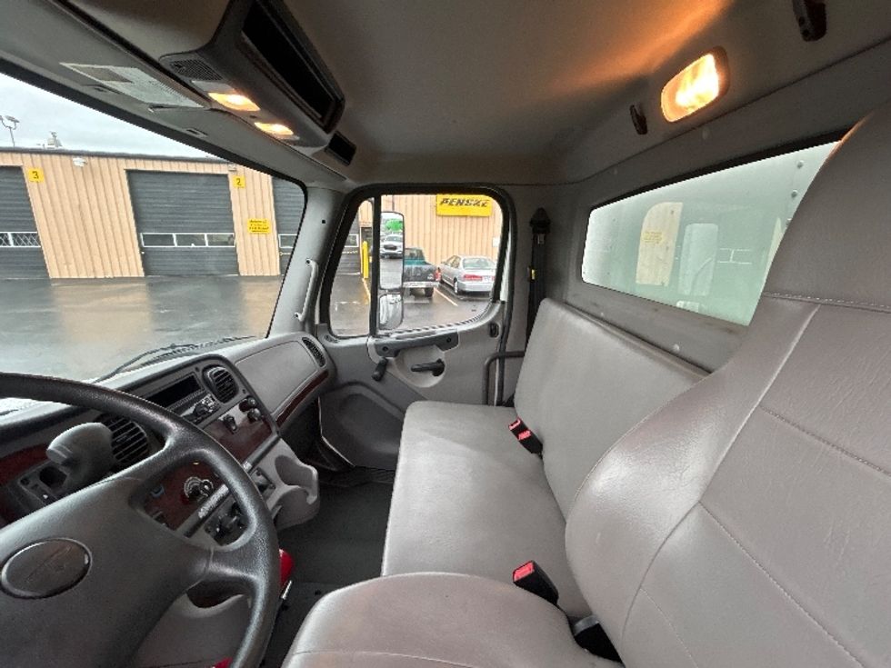 Medium Duty Box Truck-Light and Medium Duty Trucks-Freightliner-2019-M2-Clackamas-OR-55,042\n\t\tmiles-$ 66,000 - Image 19