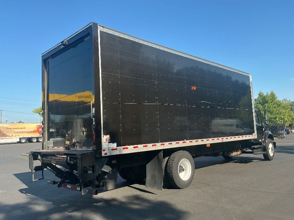 Medium Duty Box Truck-Light and Medium Duty Trucks-Freightliner-2019-M2-Clackamas-OR-67,560\n\t\tmiles-$ 60,250 - Image 12