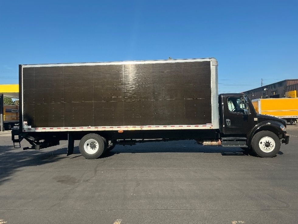 Medium Duty Box Truck-Light and Medium Duty Trucks-Freightliner-2019-M2-Clackamas-OR-67,560\n\t\tmiles-$ 60,250 - Image 14