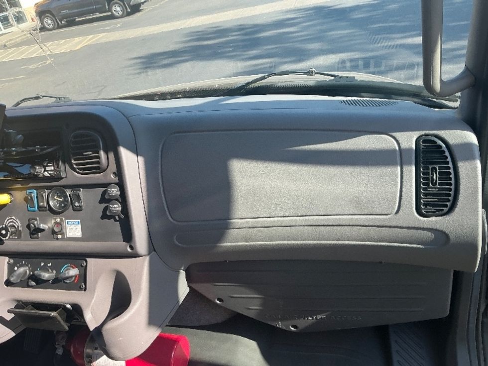 Medium Duty Box Truck-Light and Medium Duty Trucks-Freightliner-2019-M2-Clackamas-OR-67,560\n\t\tmiles-$ 60,250 - Image 20