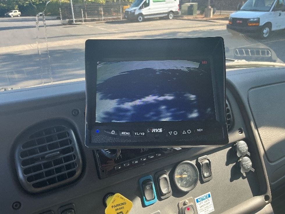 Medium Duty Box Truck-Light and Medium Duty Trucks-Freightliner-2019-M2-Clackamas-OR-67,560\n\t\tmiles-$ 60,250 - Image 24