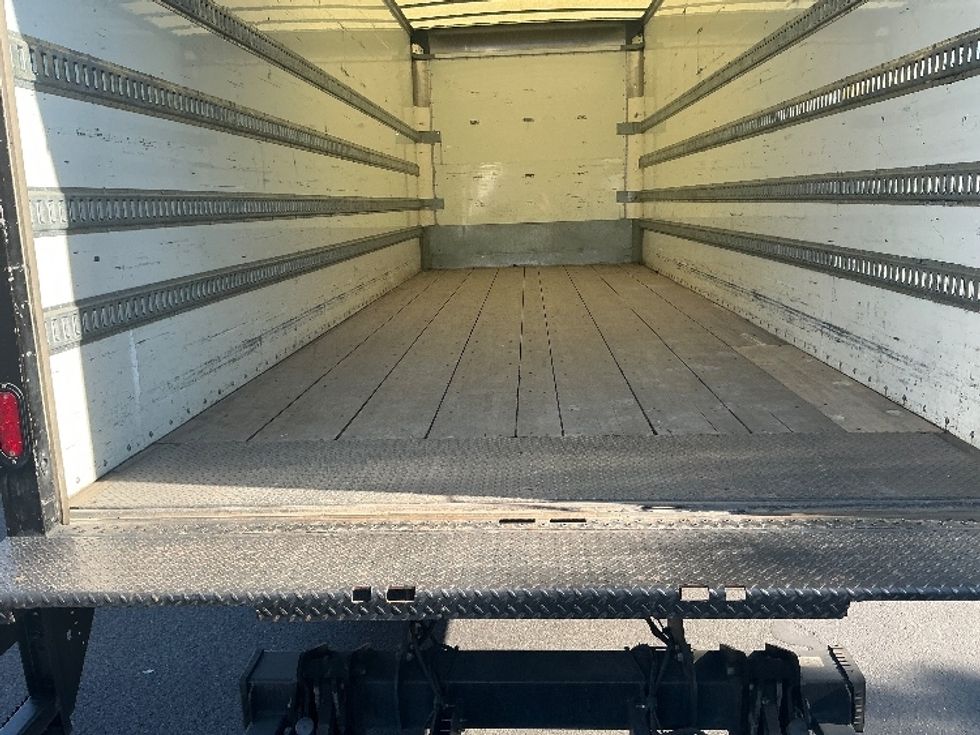 Medium Duty Box Truck-Light and Medium Duty Trucks-Freightliner-2019-M2-Clackamas-OR-67,560\n\t\tmiles-$ 60,250 - Image 9
