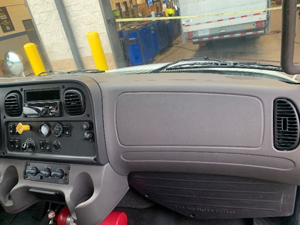 Medium Duty Box Truck-Light and Medium Duty Trucks-Freightliner-2019-M2-Cleveland-TN-197,360\n\t\tmiles-$ 52,000 - Image 21