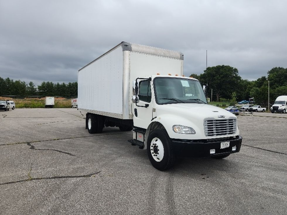 Medium Duty Box Truck-Light and Medium Duty Trucks-Freightliner-2019-M2-Cleveland-TN-32,821\n\t\tmiles-$ 61,000 - Image 1