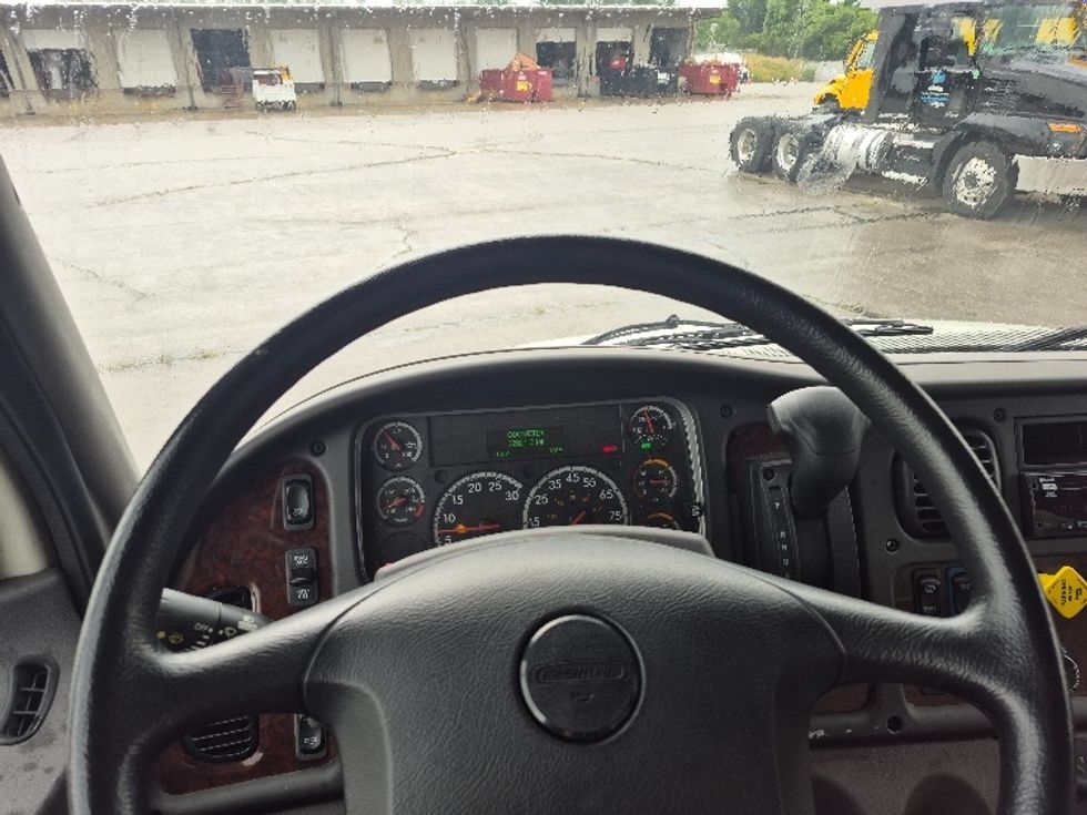 Medium Duty Box Truck-Light and Medium Duty Trucks-Freightliner-2019-M2-Cleveland-TN-32,821\n\t\tmiles-$ 61,000 - Image 17