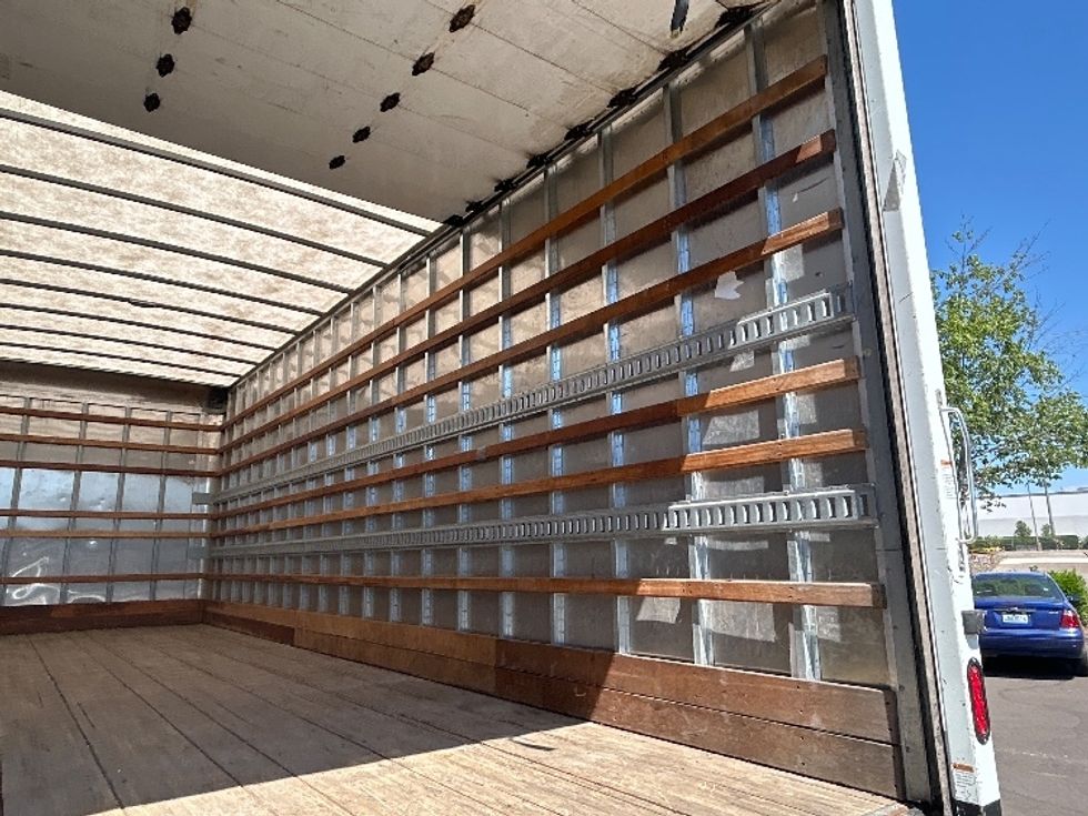 Medium Duty Box Truck-Light and Medium Duty Trucks-Freightliner-2019-M2-Coburg-OR-82,896\n\t\tmiles-$ 58,750 - Image 12