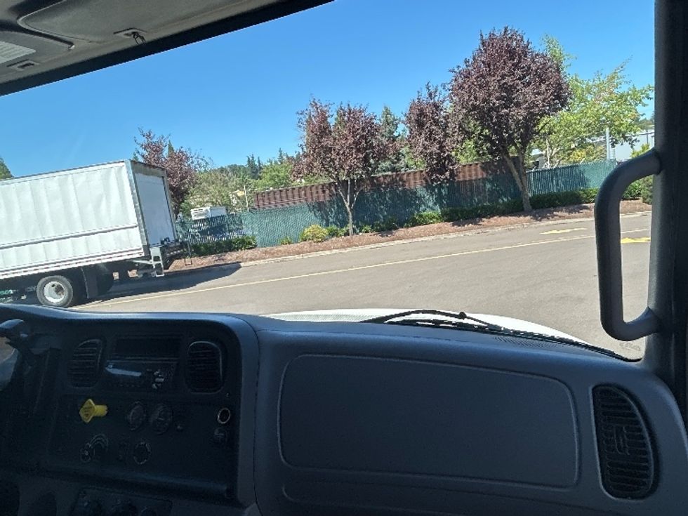 Medium Duty Box Truck-Light and Medium Duty Trucks-Freightliner-2019-M2-Coburg-OR-82,896\n\t\tmiles-$ 58,750 - Image 21