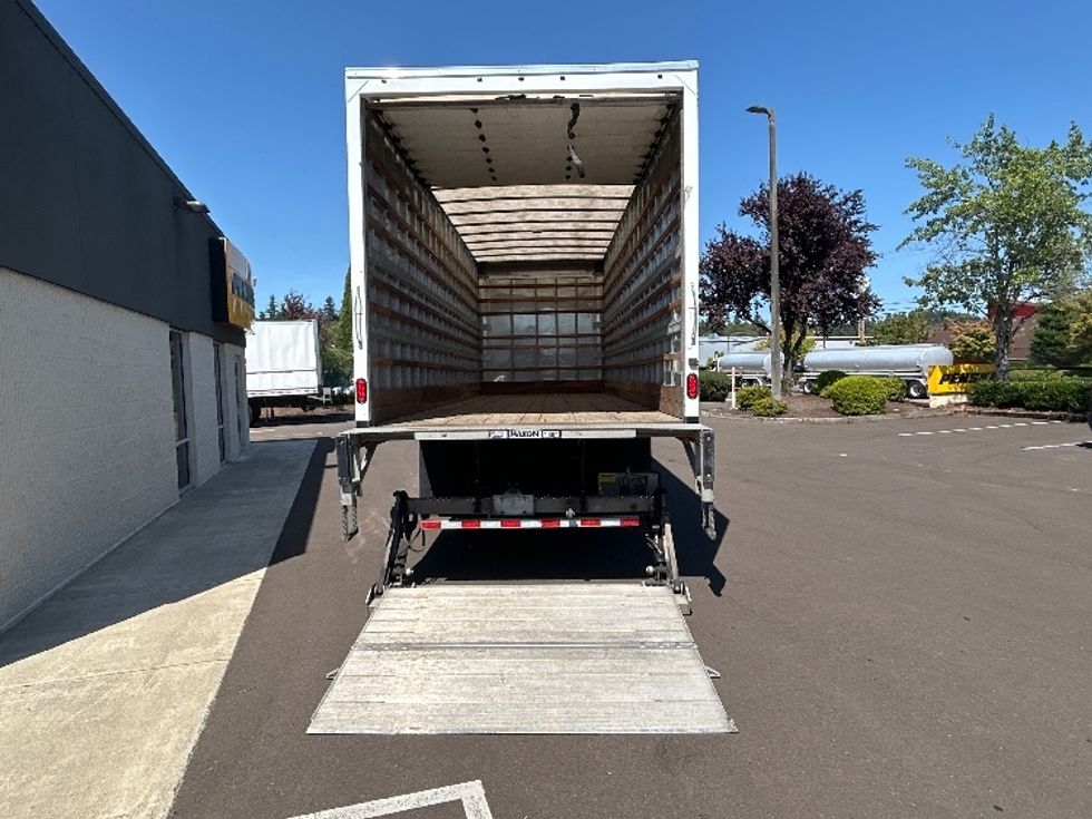 Medium Duty Box Truck-Light and Medium Duty Trucks-Freightliner-2019-M2-Coburg-OR-82,896\n\t\tmiles-$ 58,750 - Image 9