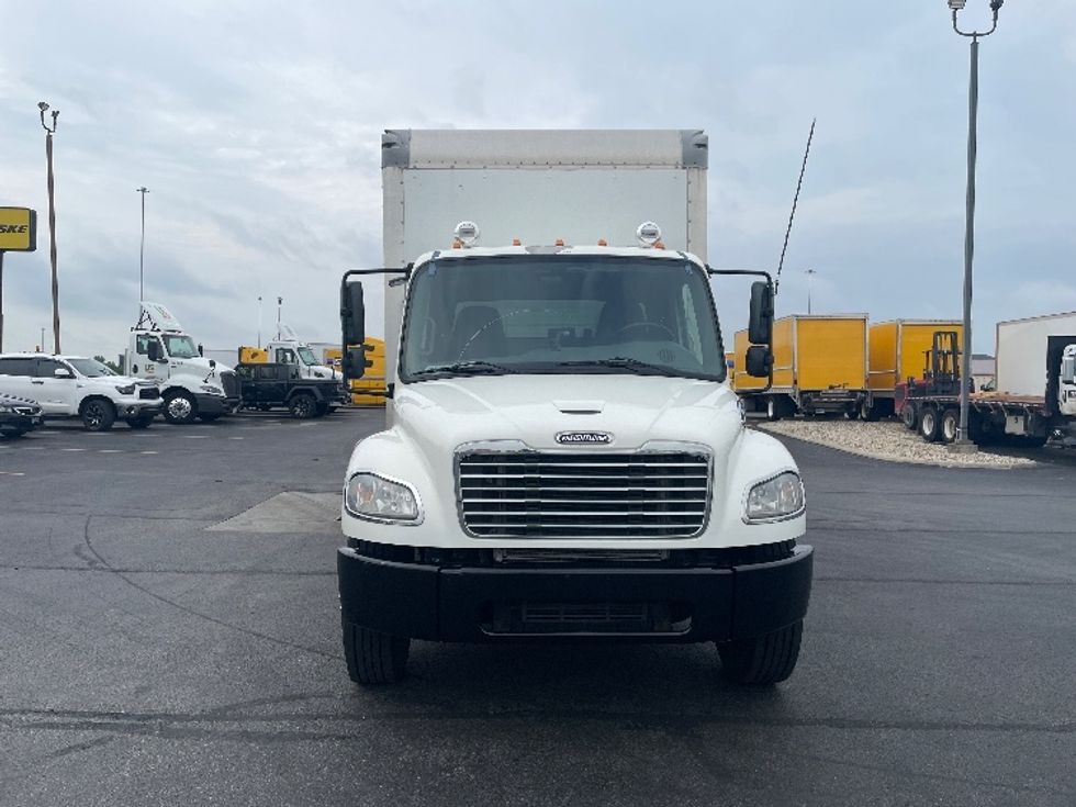 Medium Duty Box Truck-Light and Medium Duty Trucks-Freightliner-2019-M2-Columbus-OH-181,601\n\t\tmiles-$ 52,000 - Image 2