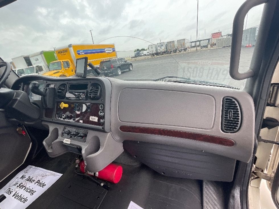 Medium Duty Box Truck-Light and Medium Duty Trucks-Freightliner-2019-M2-Columbus-OH-181,601\n\t\tmiles-$ 52,000 - Image 21