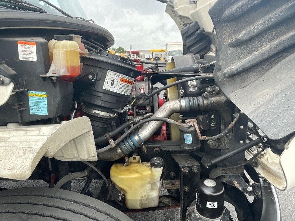 Medium Duty Box Truck-Light and Medium Duty Trucks-Freightliner-2019-M2-Columbus-OH-181,601\n\t\tmiles-$ 52,000 - Image 23