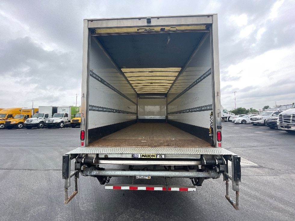 Medium Duty Box Truck-Light and Medium Duty Trucks-Freightliner-2019-M2-Columbus-OH-181,601\n\t\tmiles-$ 52,000 - Image 8