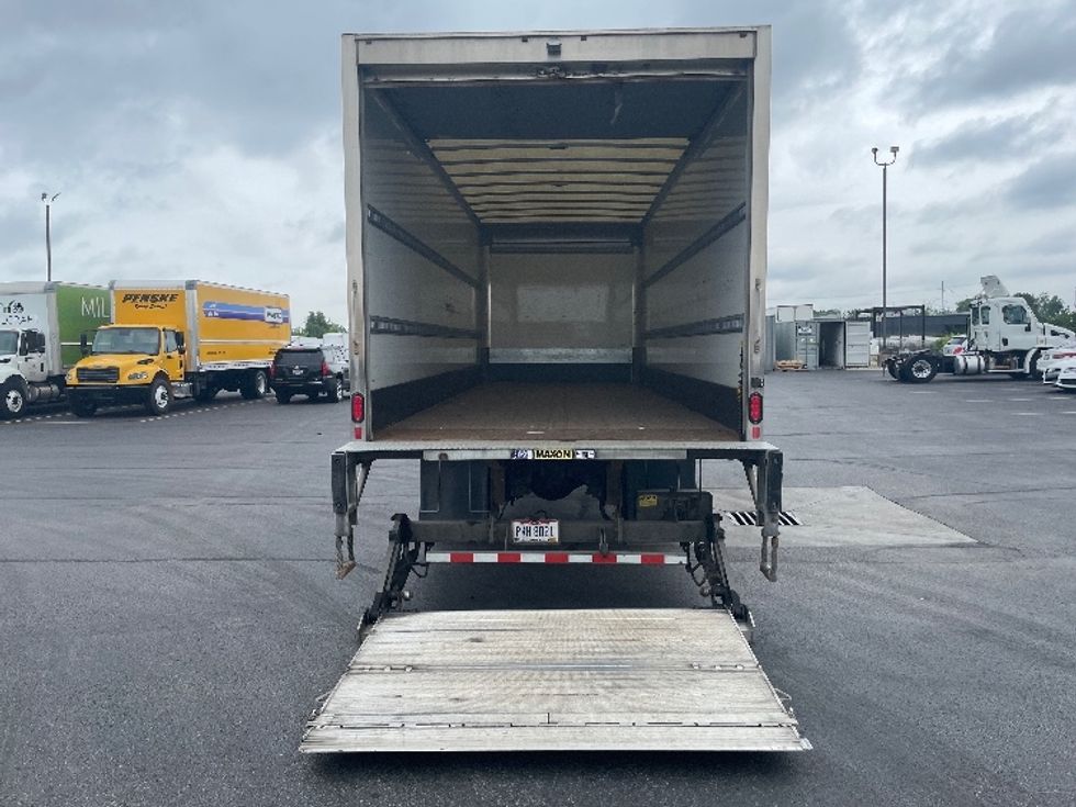 Medium Duty Box Truck-Light and Medium Duty Trucks-Freightliner-2019-M2-Columbus-OH-181,601\n\t\tmiles-$ 52,000 - Image 9