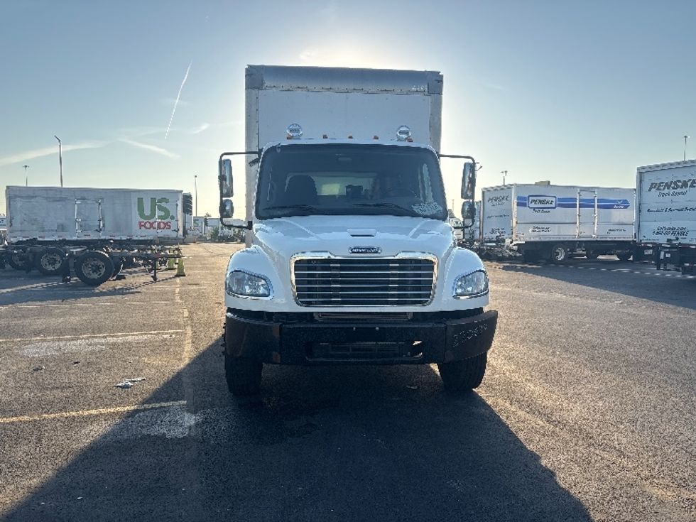 Medium Duty Box Truck-Light and Medium Duty Trucks-Freightliner-2019-M2-Columbus-OH-190,154\n\t\tmiles-$ 48,000 - Image 2