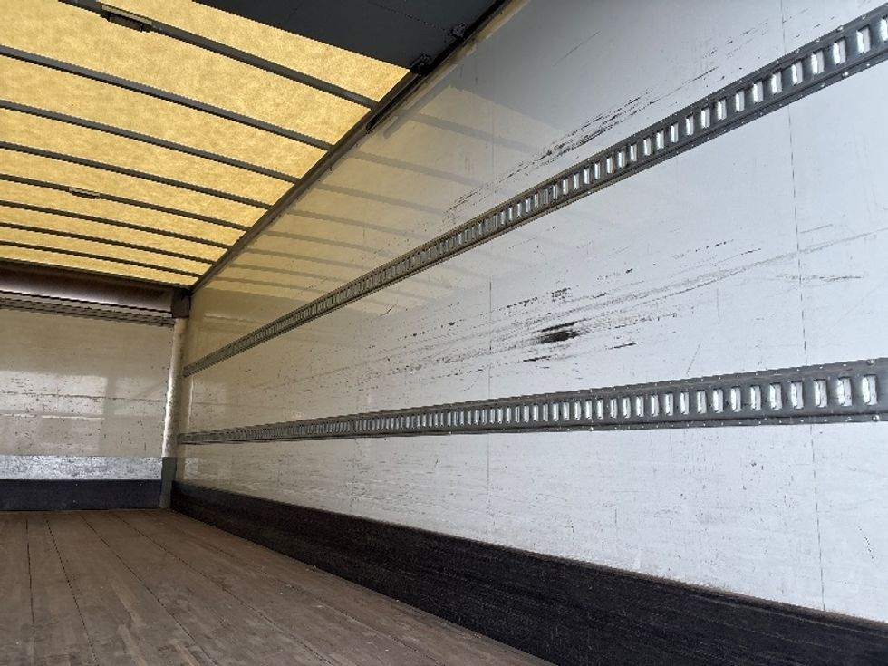 Medium Duty Box Truck-Light and Medium Duty Trucks-Freightliner-2019-M2-Columbus-OH-69,531\n\t\tmiles-$ 62,250 - Image 12