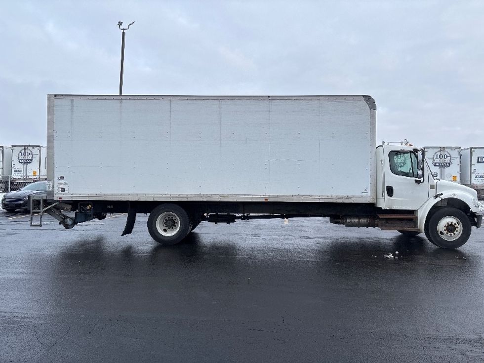 Medium Duty Box Truck-Light and Medium Duty Trucks-Freightliner-2019-M2-Columbus-OH-69,531\n\t\tmiles-$ 62,250 - Image 15