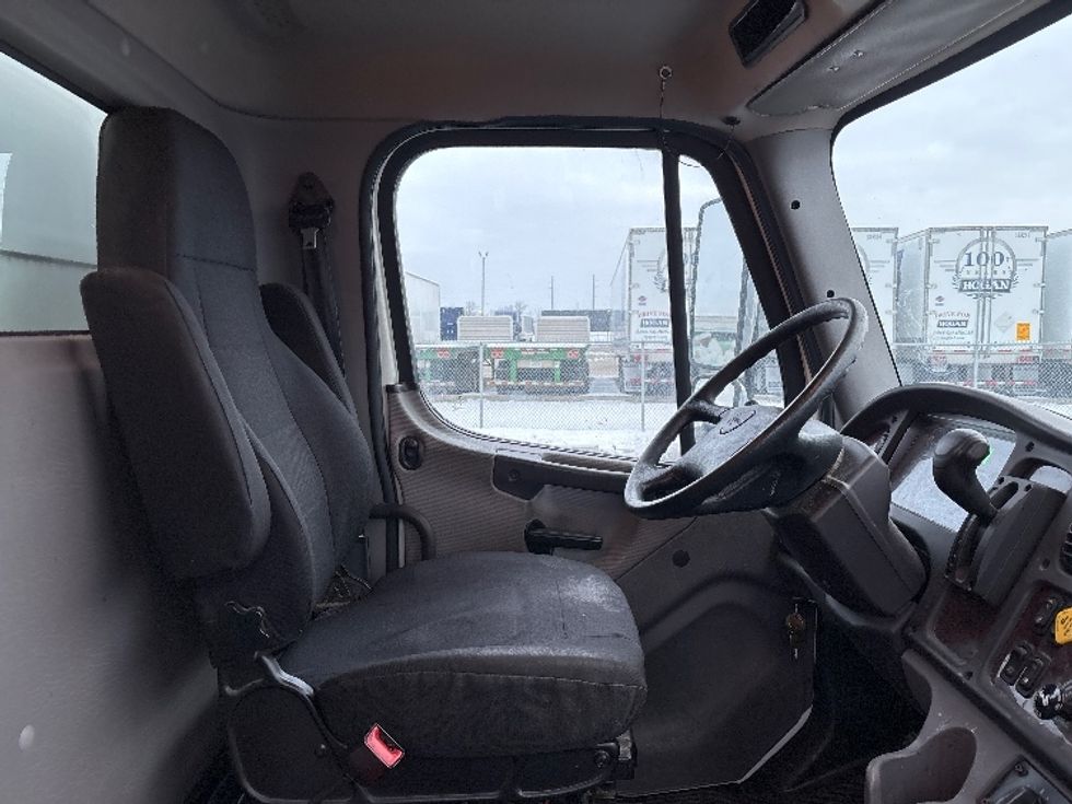 Medium Duty Box Truck-Light and Medium Duty Trucks-Freightliner-2019-M2-Columbus-OH-69,531\n\t\tmiles-$ 62,250 - Image 21