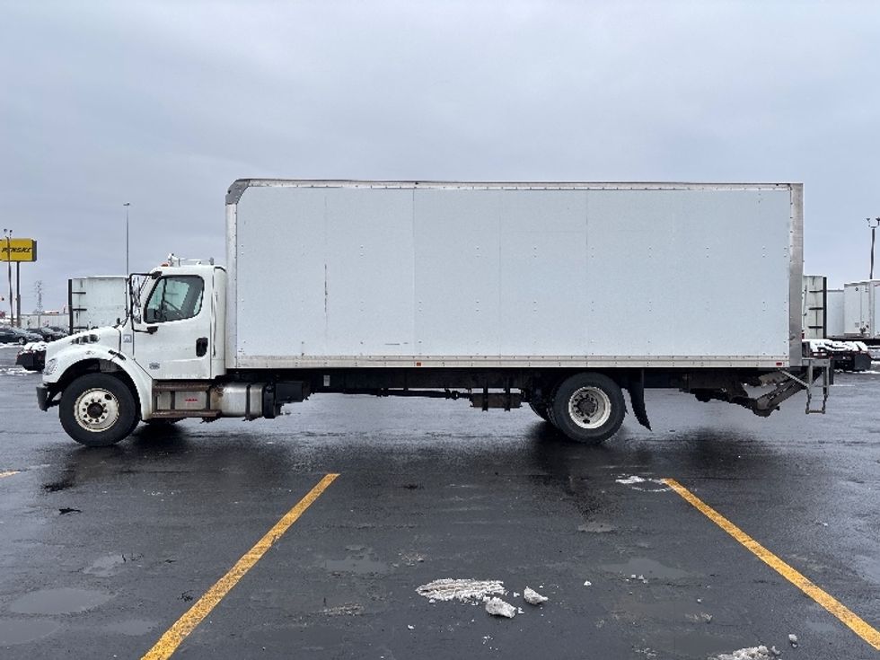 Medium Duty Box Truck-Light and Medium Duty Trucks-Freightliner-2019-M2-Columbus-OH-69,531\n\t\tmiles-$ 62,250 - Image 4