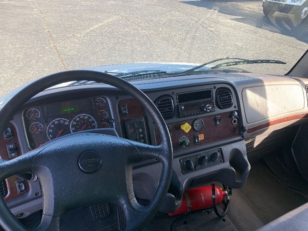 Medium Duty Box Truck-Light and Medium Duty Trucks-Freightliner-2019-M2-Concord-NC-162,075\n\t\tmiles-$ 42,250 - Image 18