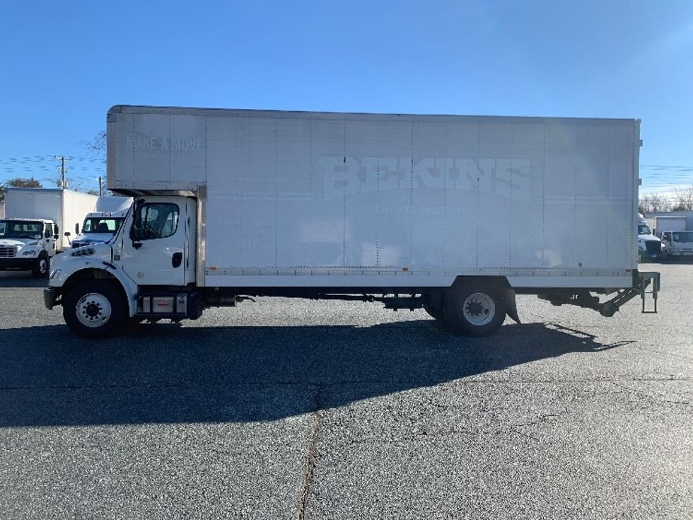 Medium Duty Box Truck-Light and Medium Duty Trucks-Freightliner-2019-M2-Concord-NC-162,075\n\t\tmiles-$ 42,250 - Image 4
