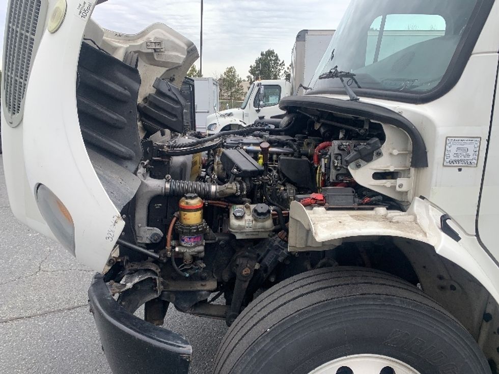 Medium Duty Box Truck-Light and Medium Duty Trucks-Freightliner-2019-M2-Concord-NC-165,357\n\t\tmiles-$ 49,750 - Image 24