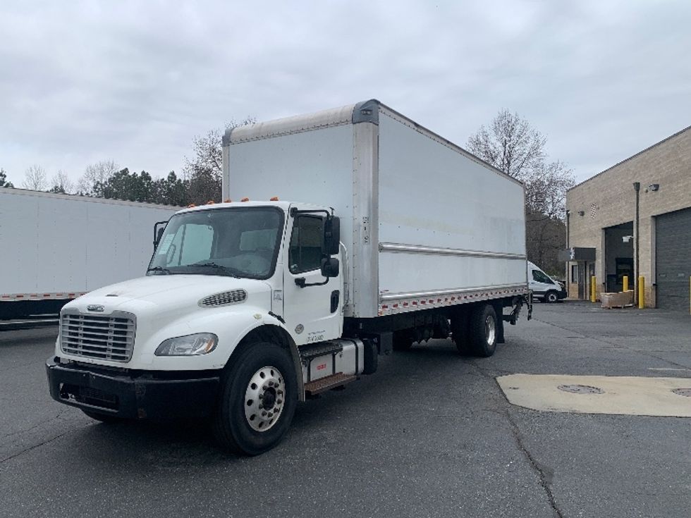 Medium Duty Box Truck-Light and Medium Duty Trucks-Freightliner-2019-M2-Concord-NC-165,357\n\t\tmiles-$ 49,750 - Image 3