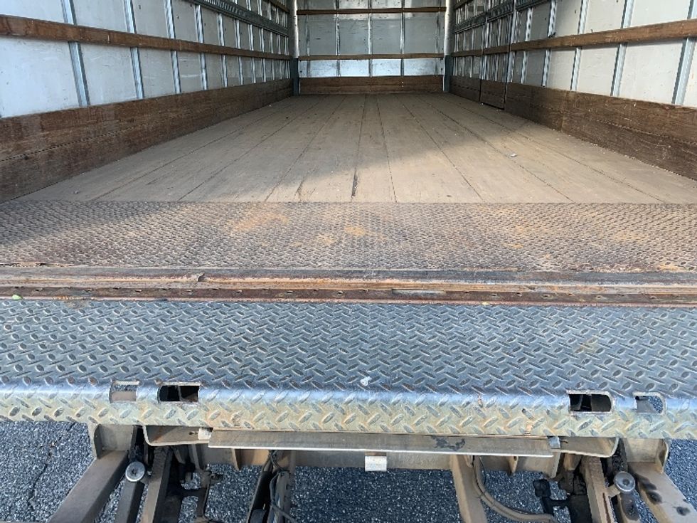 Medium Duty Box Truck-Light and Medium Duty Trucks-Freightliner-2019-M2-Concord-NC-294,044\n\t\tmiles-$ 35,500 - Image 10