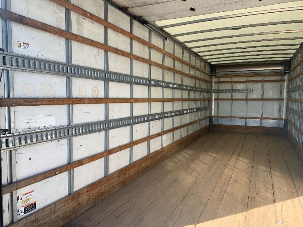 Medium Duty Box Truck-Light and Medium Duty Trucks-Freightliner-2019-M2-Concord-NC-294,044\n\t\tmiles-$ 35,500 - Image 11