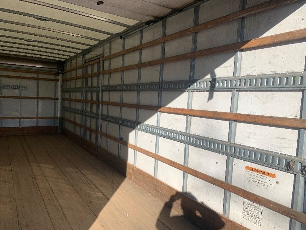 Medium Duty Box Truck-Light and Medium Duty Trucks-Freightliner-2019-M2-Concord-NC-294,044\n\t\tmiles-$ 35,500 - Image 12