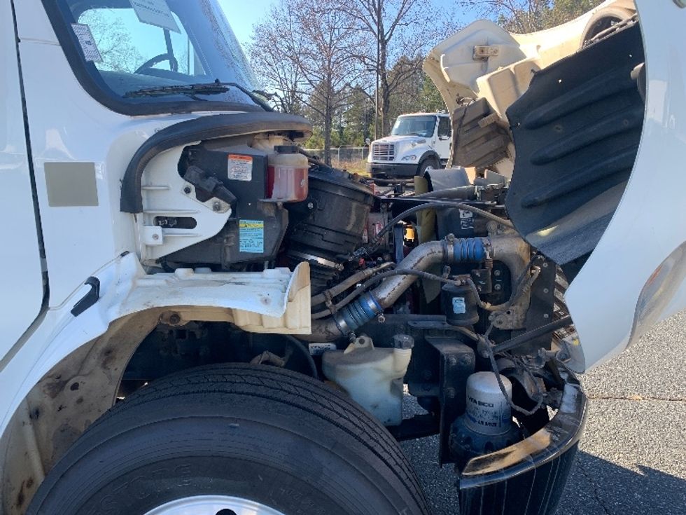 Medium Duty Box Truck-Light and Medium Duty Trucks-Freightliner-2019-M2-Concord-NC-294,044\n\t\tmiles-$ 35,500 - Image 22